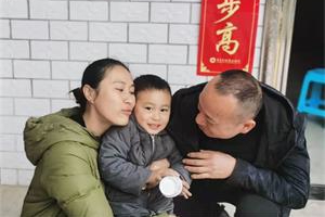 【春節(jié)煙火氣】有家人的地方才是家，張羅坤在陪伴中過(guò)春節(jié)