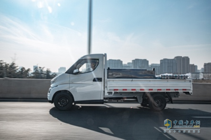 飛碟汽車(chē) Q3 