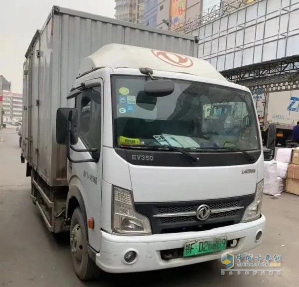 東風(fēng)凱普特EV350新能源車(chē)服務(wù)眾多城市的綠色物流