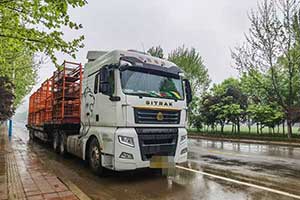 不只省油、舒適 汕德卡C7H自動(dòng)擋牽引車更多設(shè)計(jì)見品質(zhì)