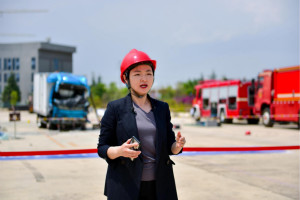 飛碟汽車總經(jīng)理姜文娟：企業(yè)家VS文青 為卡友也為心之所向