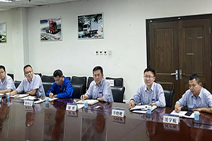 深入合作 深圳物流行業(yè)標(biāo)桿企業(yè)到訪陜汽重卡進(jìn)行參觀交流