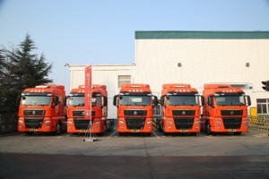 耗資300多萬一次性采購九輛汕德卡 龐建發(fā)車隊半壁江山都是她