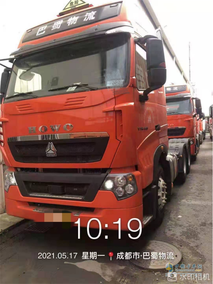 中國(guó)重汽  豪沃  牽引車