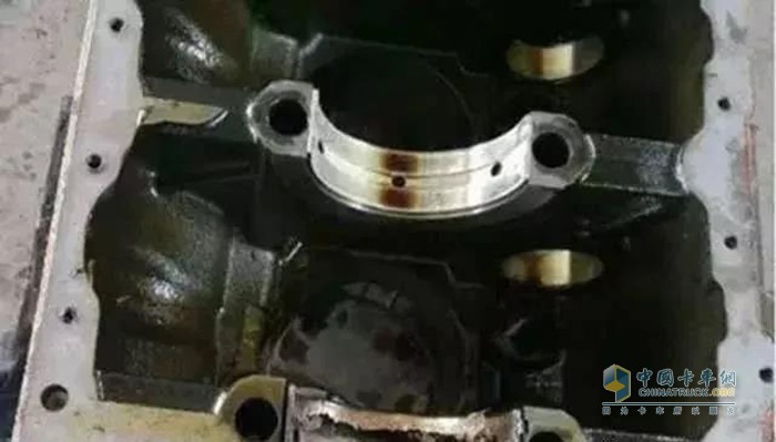 發(fā)動機燒瓦