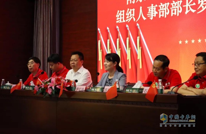 可蘭素 車(chē)用尿素 卡車(chē)零部件