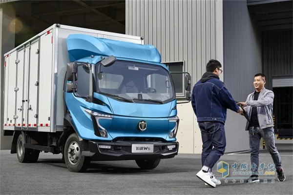 飛碟汽車  輕卡載貨車
