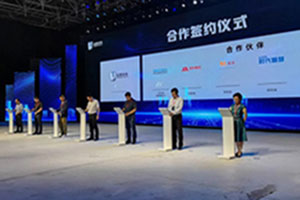 打造智慧物流創(chuàng)領者，吉利商用車攜手獅橋等行業(yè)伙伴完成戰(zhàn)略合作簽約