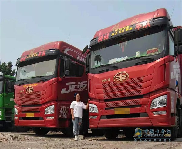 一汽解放青汽    牽引車(chē)