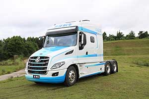 重卡房車定義者，乘龍房車榮獲“2021最受用戶期待的房車”