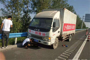洪水不退救援不止 江淮輕卡以專業(yè)技能助力河南抗洪救災(zāi)