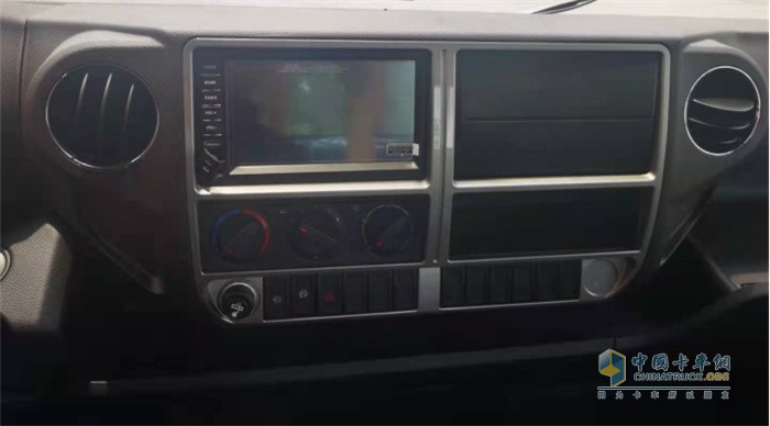 領航6國六卡車
