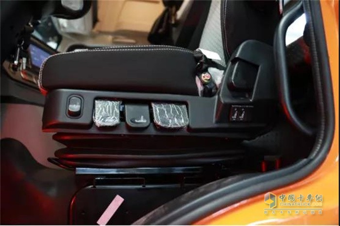 大運重卡  N9H國六牽引車