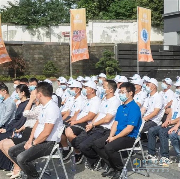 東風康明斯  發(fā)動機