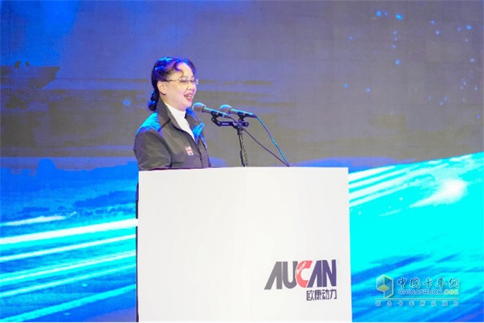 福田汽車(chē)集團(tuán)動(dòng)力傳動(dòng)副總裁馮靜