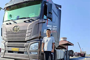 解放卡車(chē)的傳承者--劉操 跨越世紀(jì)的忠實(shí)先鋒!