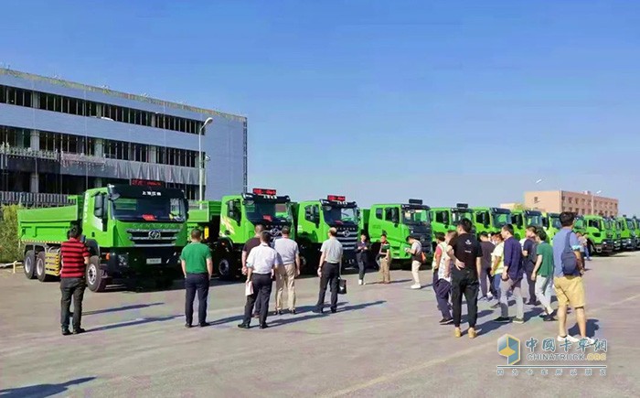 徐工汽車(chē),漢風(fēng)G5,自卸車(chē)