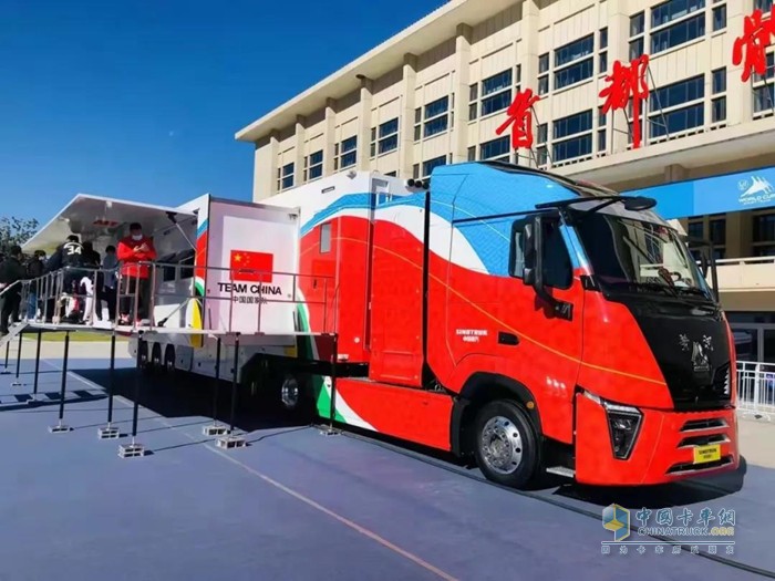 雪蠟車由輔助車、主車及備用車頭組成，主車外部區(qū)域集合運動熱身及衛(wèi)浴功能
