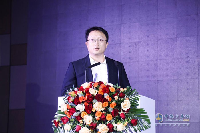 一汽解放青汽中重卡營銷服務部副部長龔超解讀“暖心服務M計劃”