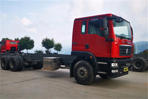 汕德卡隨車吊：踐行合作共贏，打造高端品質(zhì)