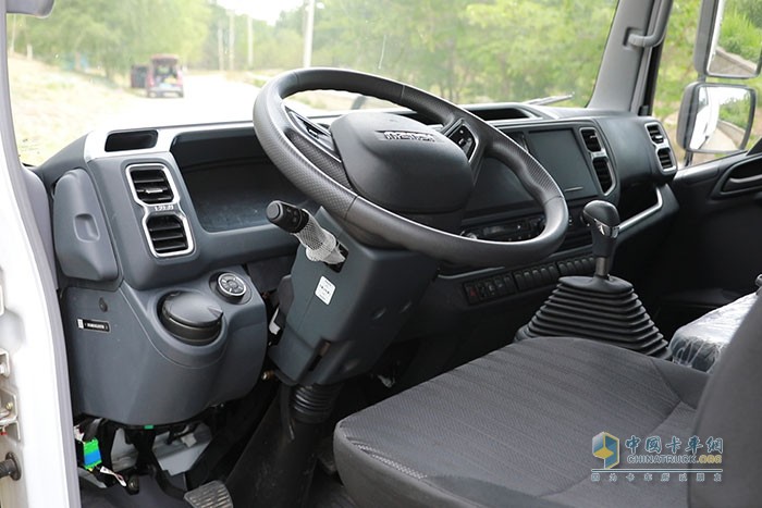 慶鈴五十鈴 M100輕卡 發(fā)現(xiàn)信賴 中國(guó)卡車用戶調(diào)查