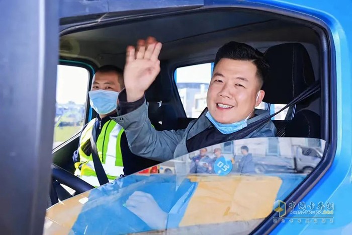 飛碟汽車(chē) 飛碟W5 有溫度的故事