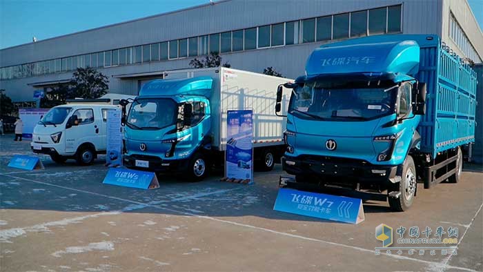 與圣誕節(jié)撞個滿懷  我是卡車人大賽收官站都傳遞了什么？