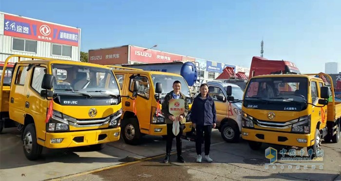 東風輕型車在市政工程這一細分市場早已遍地開花