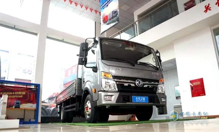 玉柴 Y24 發(fā)動(dòng)機(jī)