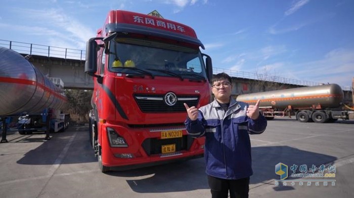 東風天龍?；愤\輸車