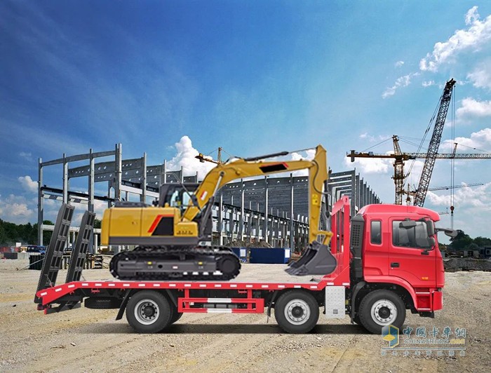 格爾發(fā)挖掘機(jī)運輸車