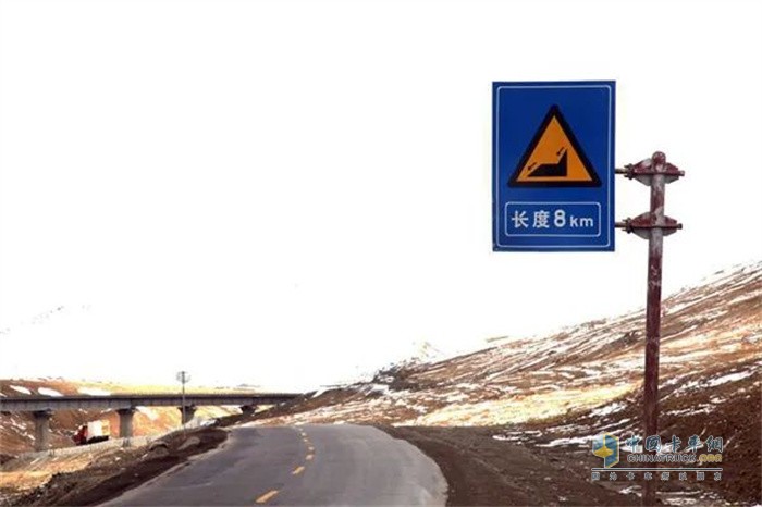 歐曼國(guó)六EST自動(dòng)擋重卡
