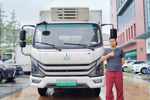 增程式冷藏車(chē)助力黃老板穩(wěn)抓冷鏈物流紅利，夠硬核！