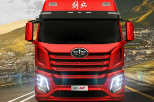 解放J6V新車上路，百公里油耗28.1L！