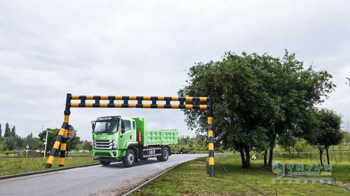 江淮飛越4×2工程車