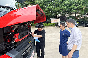 沃爾沃卡車消防巡檢  品質(zhì)服務(wù)鑄就“生命通道”