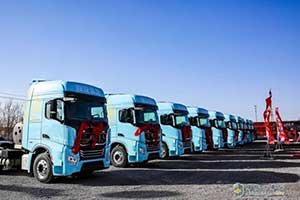 500輛戰(zhàn)略簽約暨100輛子母車！疆煤外運(yùn)在寧夏跑出陜汽速度