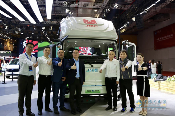 與未來對(duì)話 江鈴汽車新能源重磅亮相上海車展