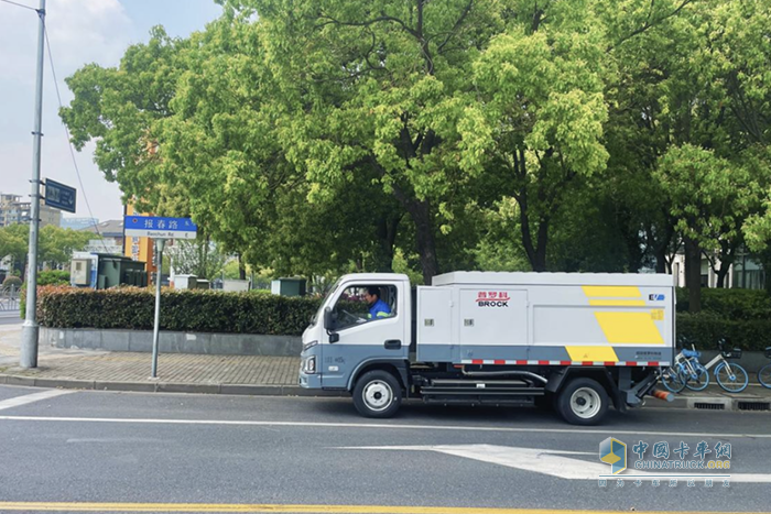 新車(chē)上“滬” 福田普羅科新能源環(huán)衛(wèi)車(chē)交付上海