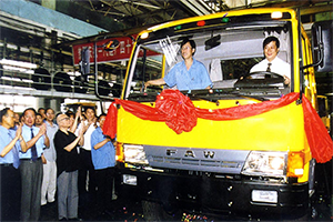 “走進(jìn)解放卡車”系列欄目:大！大！大！大！四大！