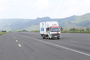 專業(yè)測(cè)評(píng)結(jié)果出爐！江淮1卡冷鏈1號(hào)·帥鈴冰博士冷藏車總分第1！行業(yè)表現(xiàn)優(yōu)秀