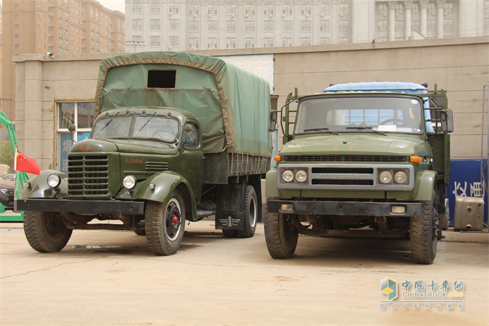 第一代、第二代解放卡車