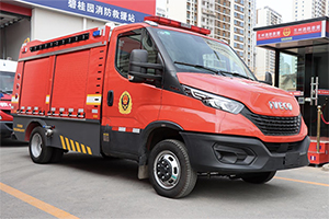 進(jìn)口依維柯New Daily陜西銀河水霧消防車：高機(jī)動(dòng)輕型消防車解決方案