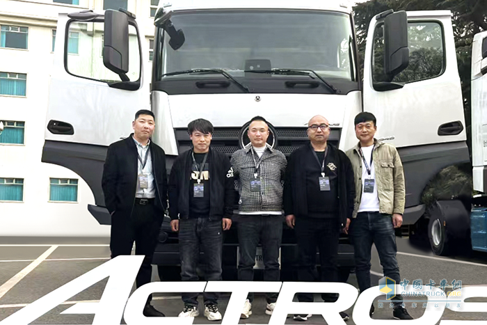 坐擁3輛奔馳Actros，張保軍成運(yùn)輸圈“卷王”