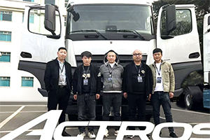 坐擁3輛奔馳Actros，張保軍成運輸圈“卷王”