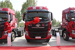 LNG牽引車怎么選？輕量領(lǐng)先、低氣耗的乘龍H5超輕版高效更多賺！