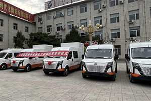 再交付！東風(fēng)御風(fēng)工程探傷車批量交付太原鐵路局