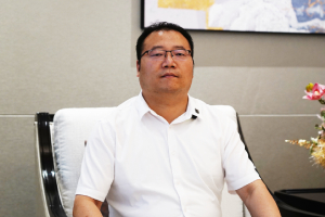 高端專(zhuān)屬定制化服務(wù)  為解放鷹途照亮未來(lái)征途
