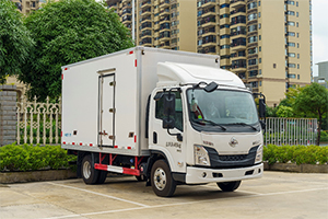 乘龍冷藏車，助力海鮮從碼頭到餐桌