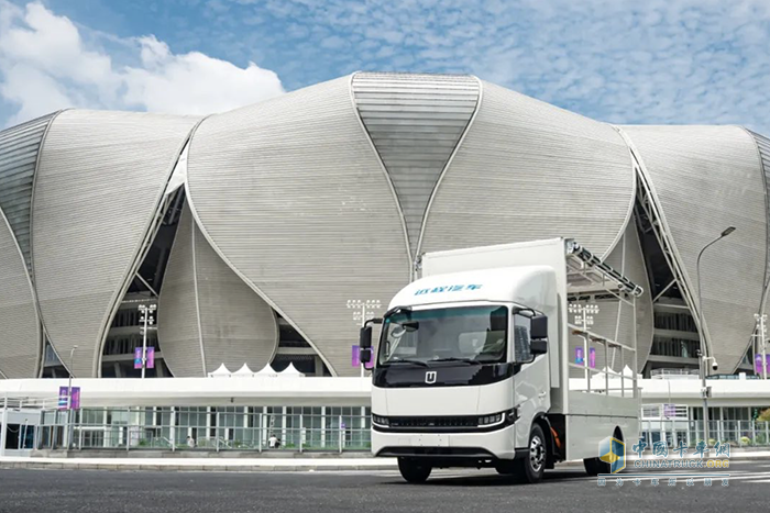 遠程星智H8M：第19屆杭州亞運會火炬?zhèn)鬟f攝影車